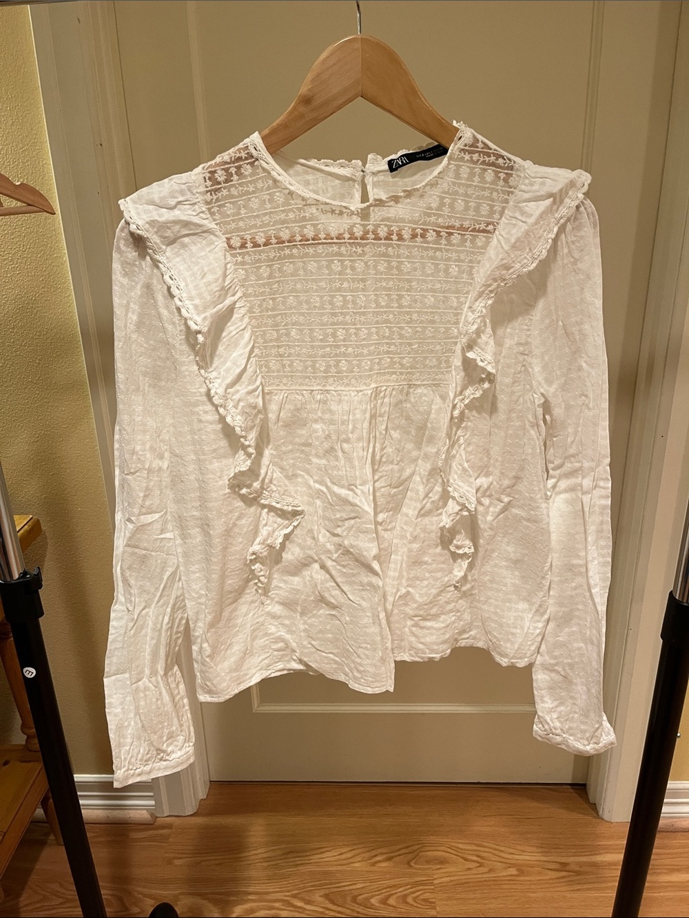 ZARA White Ruffle & Lace-Trim Long Sleeve Blouse